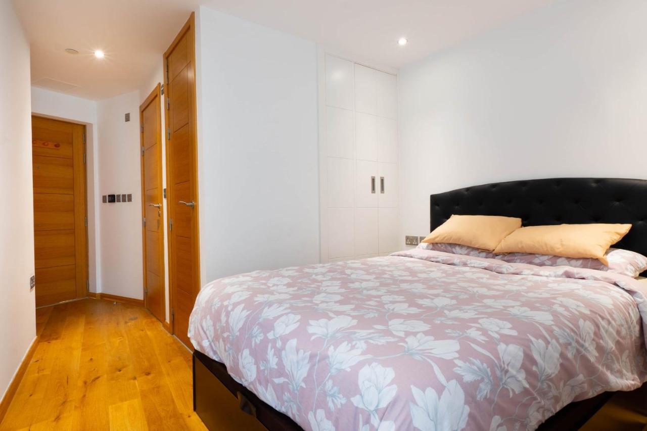 Ocean Spa Suite 11-Hosted By Sweetstay Gibraltar Exterior photo